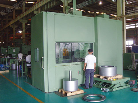 NOTCHING MACHINE SOUNDPROOF ROOM