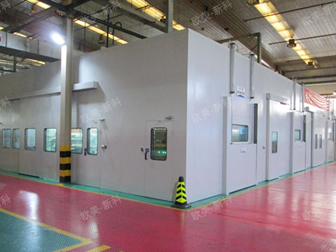 LARGE SOUNDPROOF ROOM
