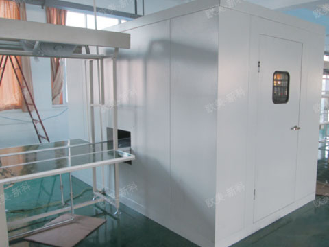 ASSEMBLY LINE TESTING SOUNDPROOFED ROOMS